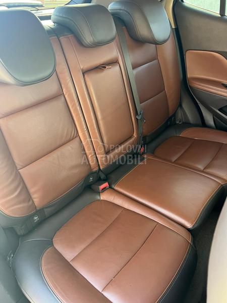 Opel Mokka bela 2013. god. -  kompletan auto u delovima