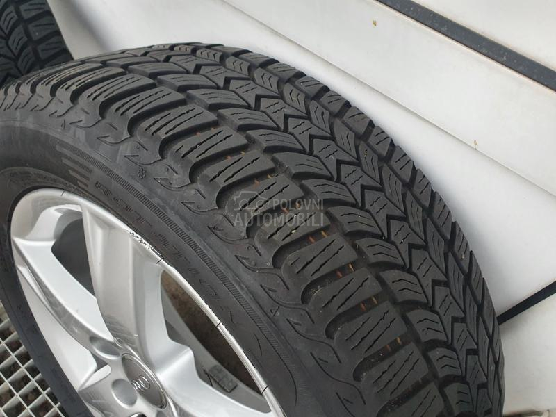 Debica 205/55 R16 Zimska