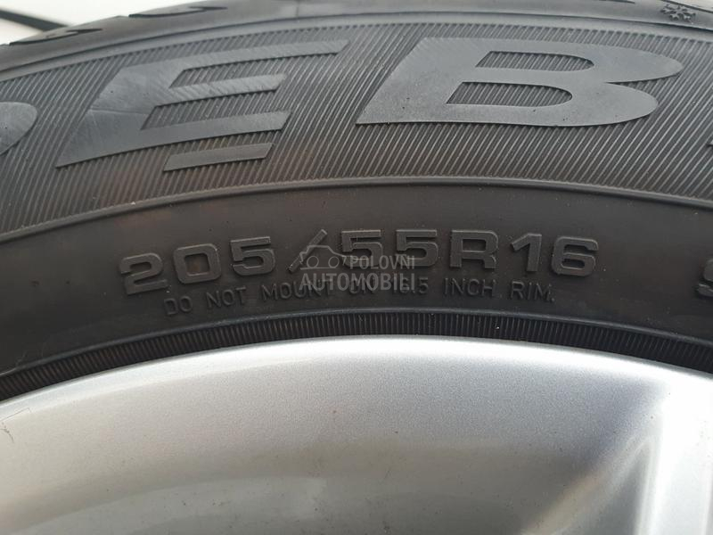 Debica 205/55 R16 Zimska