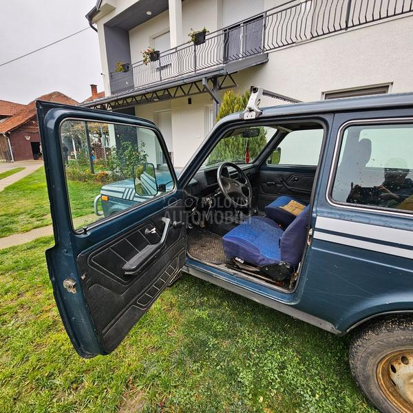 Lada Niva 1700