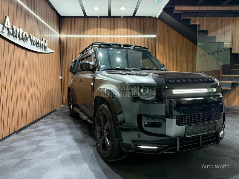 Land Rover Defender 