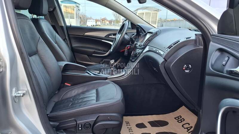 Opel Insignia COSMO 1/1