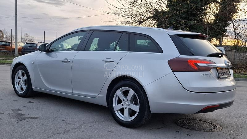 Opel Insignia COSMO 1/1