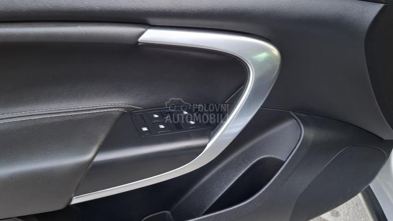 Opel Insignia COSMO 1/1