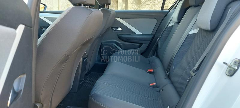 Opel Astra L 1.2 EDITION/N-O-V