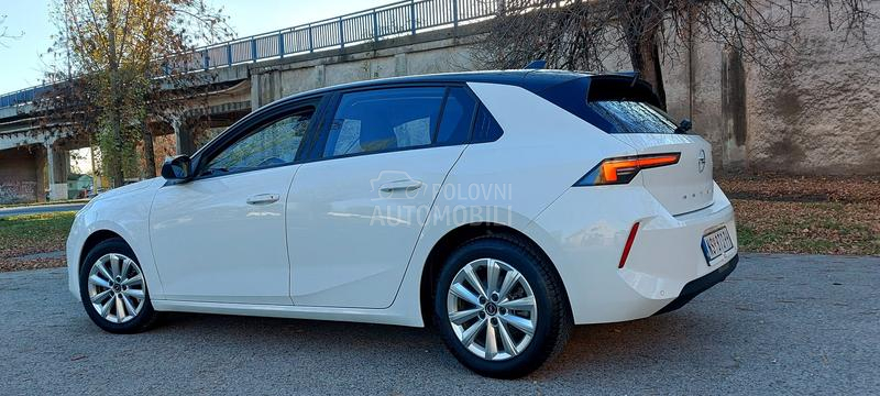 Opel Astra L 1.2 EDITION/N-O-V