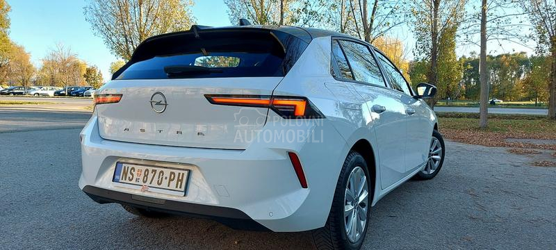 Opel Astra L 1.2 EDITION/N-O-V