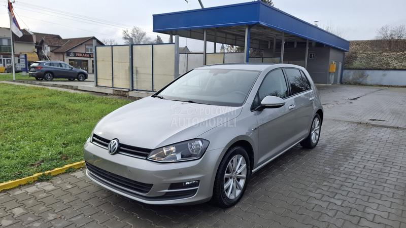 Volkswagen Golf 7 1.4 b nav
