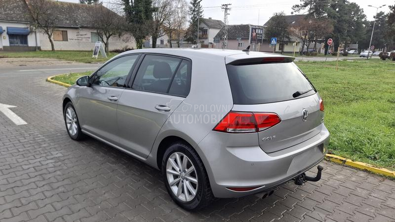 Volkswagen Golf 7 1.4 b nav