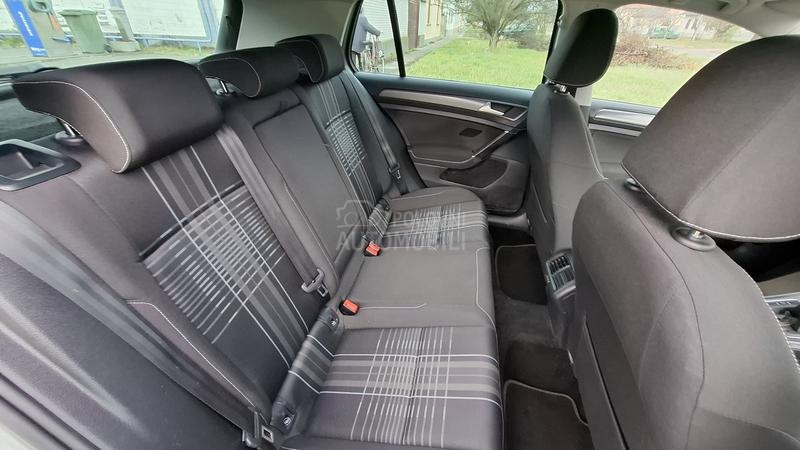 Volkswagen Golf 7 1.4 b nav