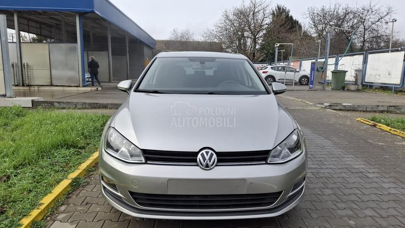 Volkswagen Golf 7 1.4 b nav