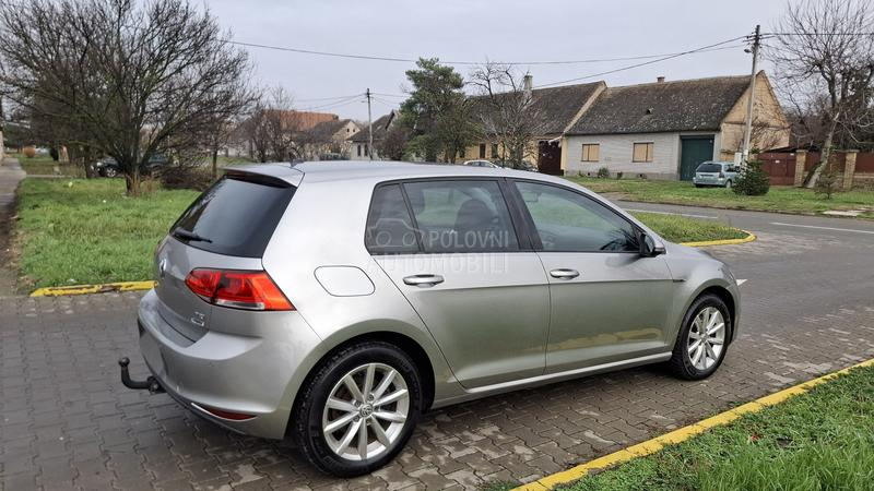 Volkswagen Golf 7 1.4 b nav