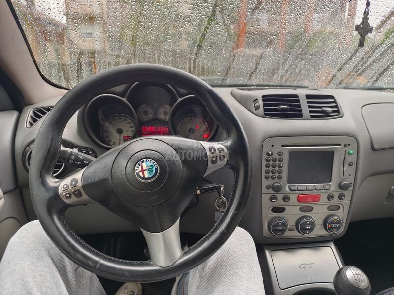 Alfa Romeo GT 1.9 JTDm