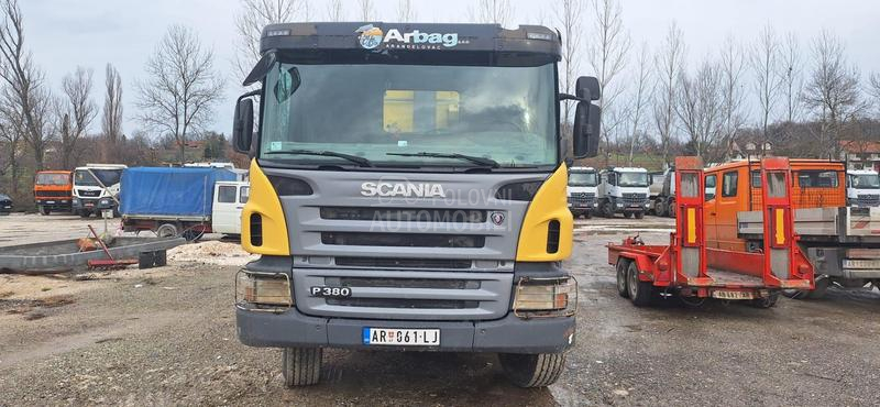 Scania P380 8x4