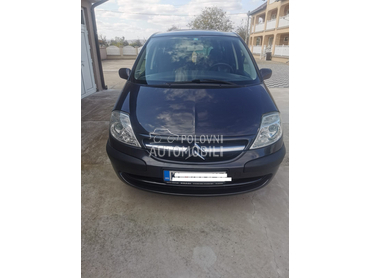 Citroen C8 