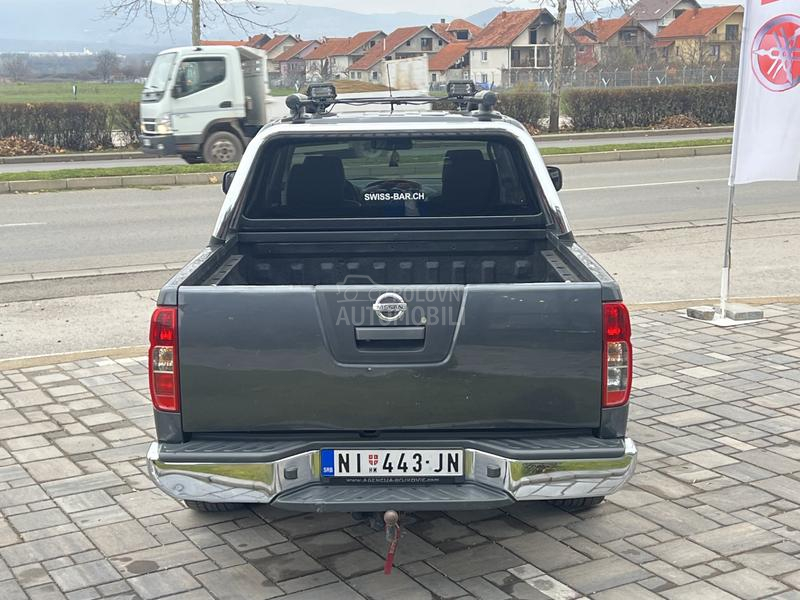 Nissan Navara 3.0 v6 D40