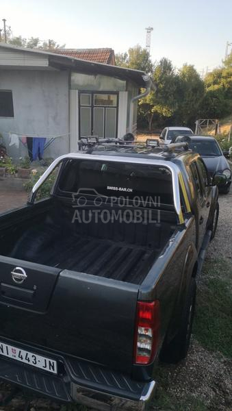 Nissan Navara 3.0 v6 D40