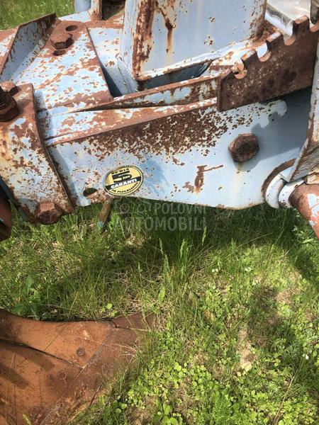 Massey Ferguson gledaj slike