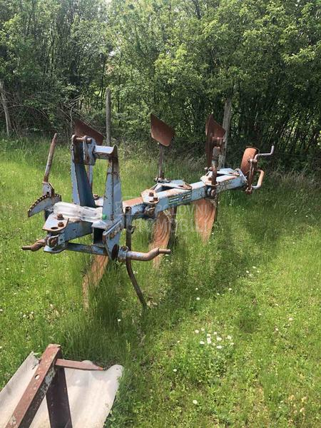 Massey Ferguson gledaj slike