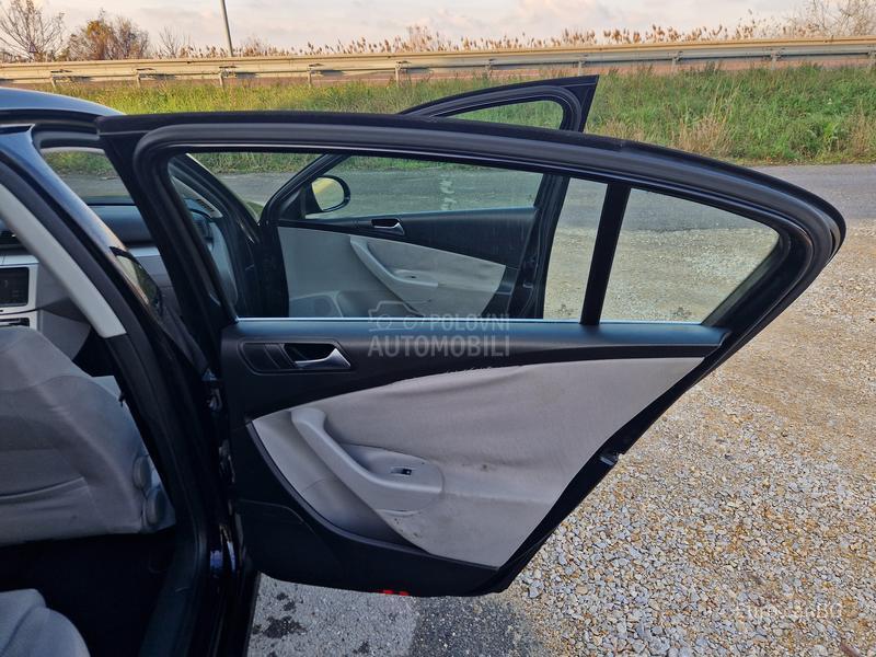 Volkswagen Passat B6 A K C I J A