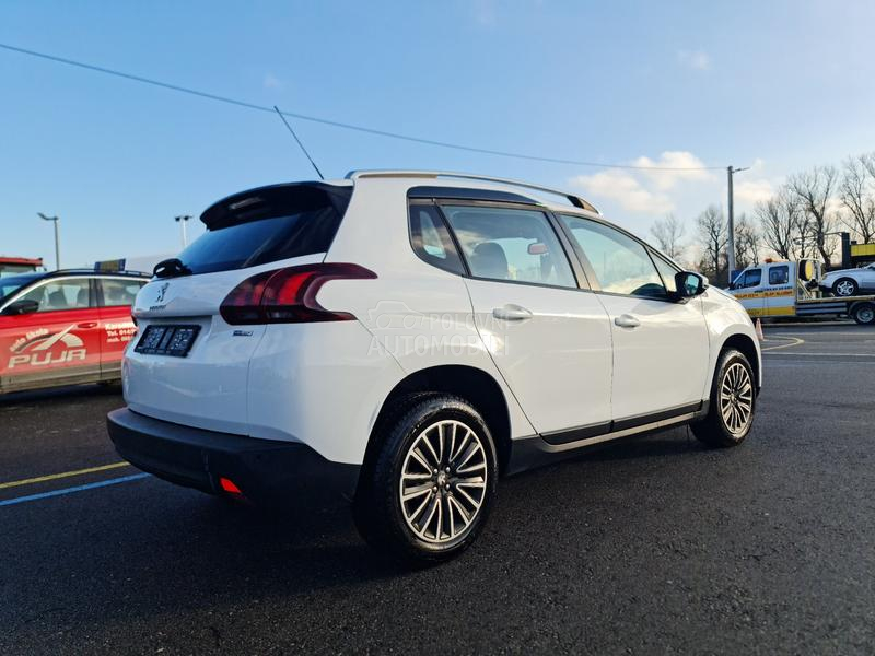 Peugeot 2008 1.2 e