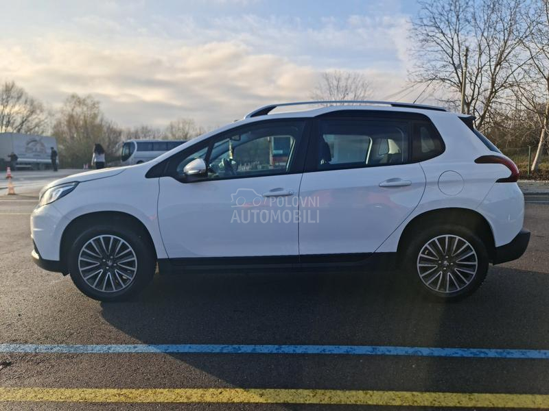 Peugeot 2008 1.2 e