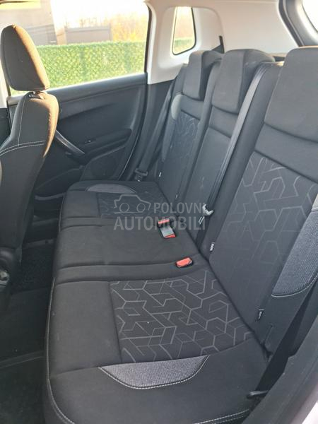 Peugeot 2008 1.2 e