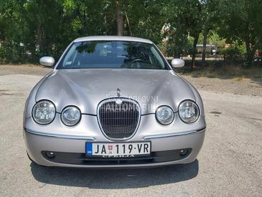 Jaguar S-Type 