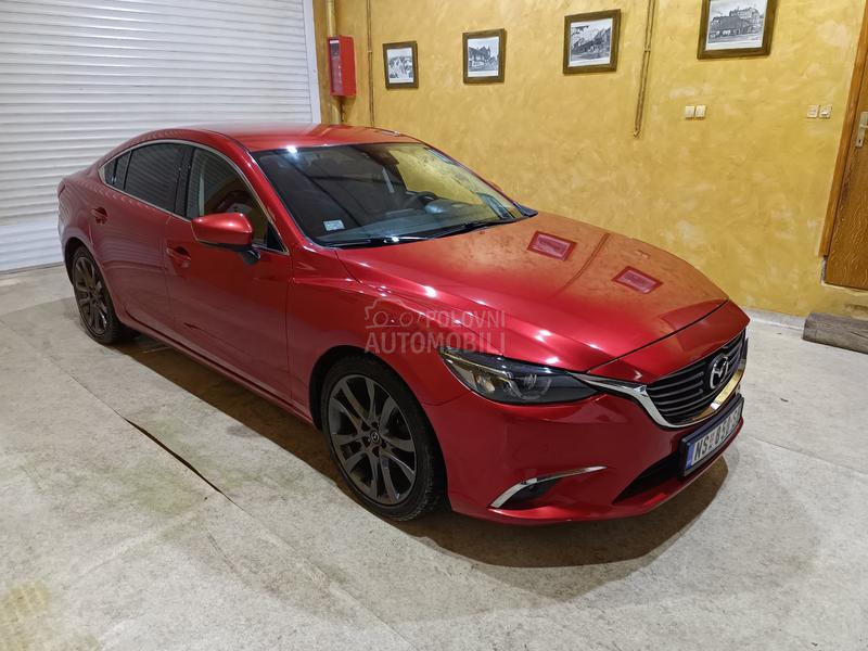 Mazda 6 2.0i