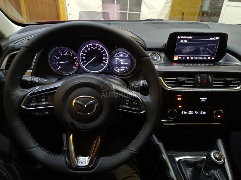 Mazda 6 2.0i