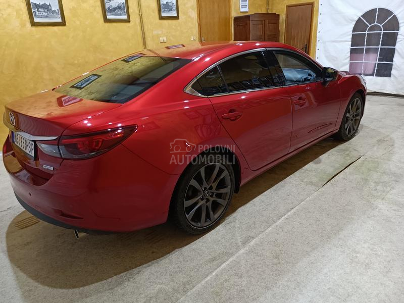 Mazda 6 2.0i