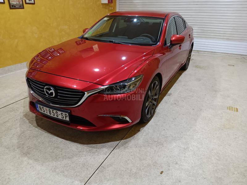 Mazda 6 2.0i