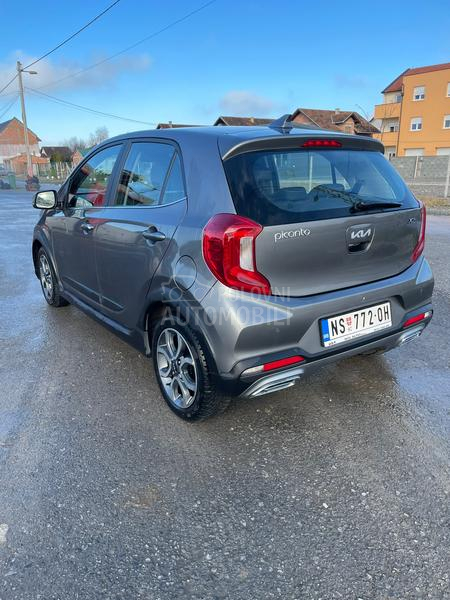 Kia Picanto X Line