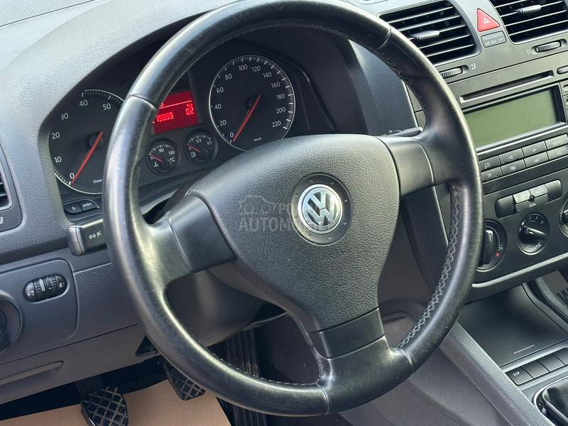 Volkswagen Golf 5 1.4