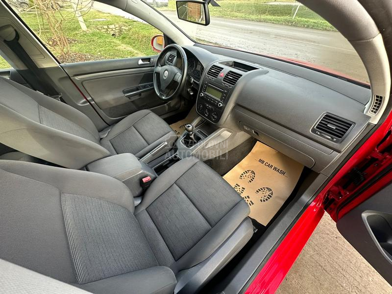 Volkswagen Golf 5 1.4