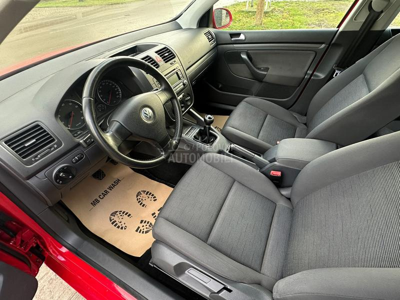 Volkswagen Golf 5 1.4