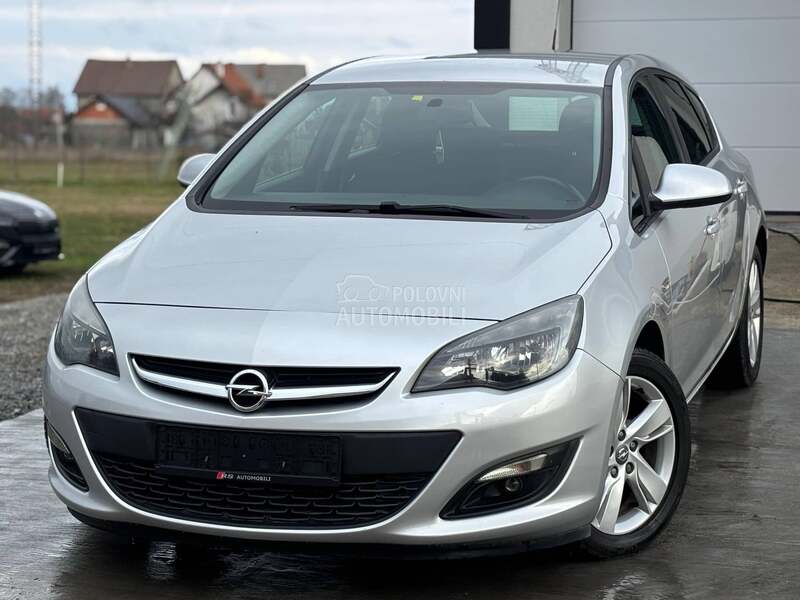 Opel Astra J 