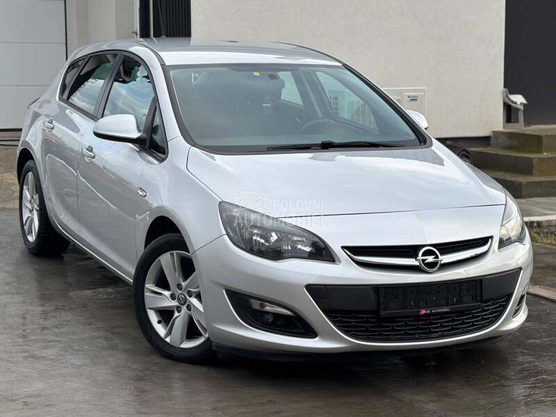 Opel Astra J 