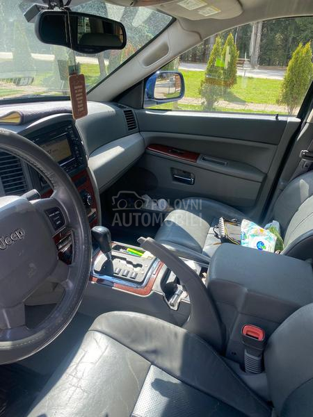 Jeep Grand Cherokee 5.7 hemi