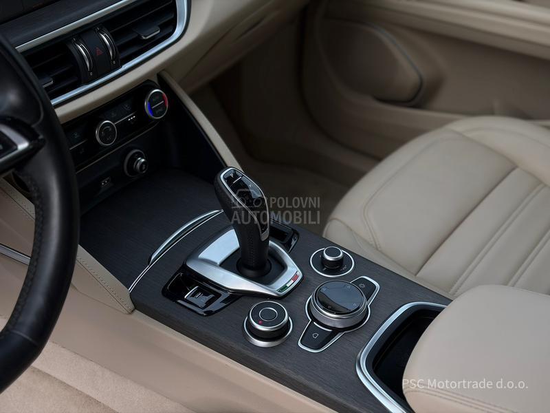 Alfa Romeo Stelvio 4x4/Led/Kamera