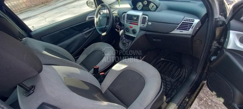 Lancia Ypsilon 1.2 lpg