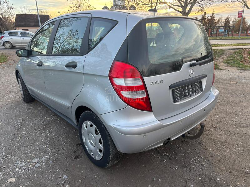 Mercedes Benz A 170 n a v i g a c i j a