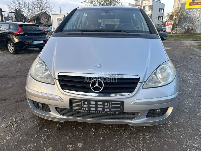 Mercedes Benz A 170 n a v i g a c i j a