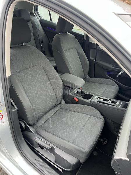 Volkswagen Golf 8 2.0