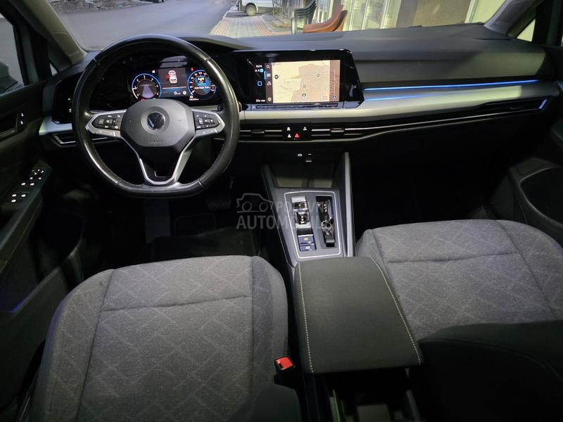 Volkswagen Golf 8 2.0