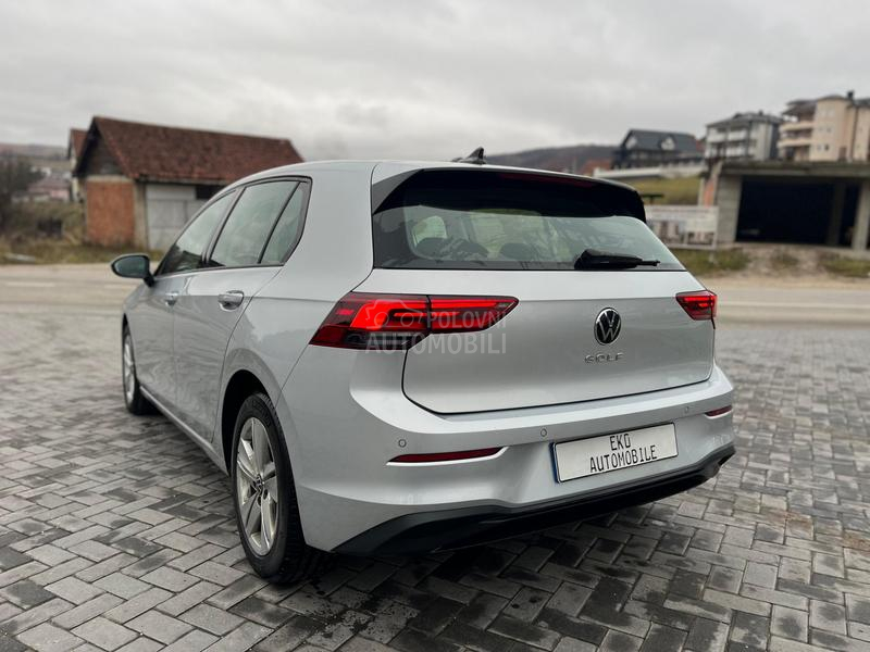 Volkswagen Golf 8 2.0