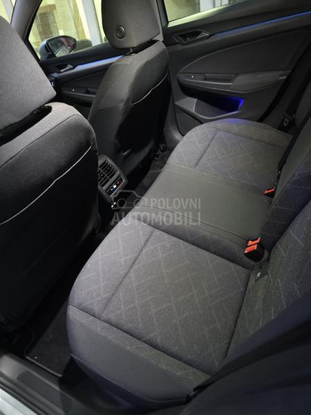 Volkswagen Golf 8 2.0