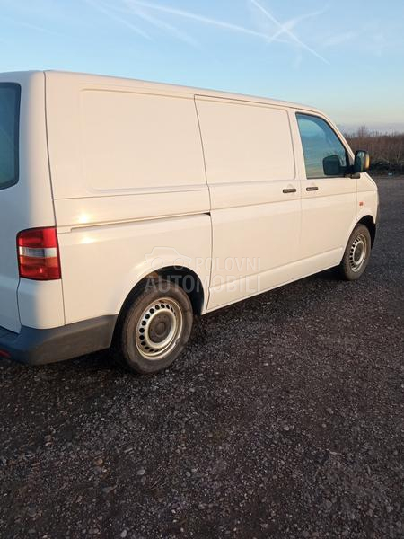 Volkswagen Transporter T5 1.9 TDI
