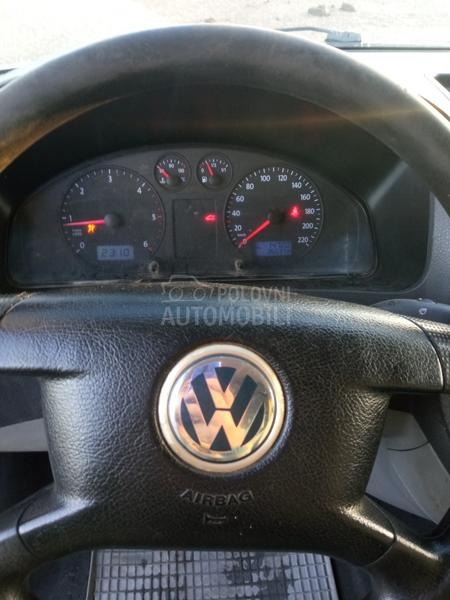 Volkswagen Transporter T5 1.9 TDI