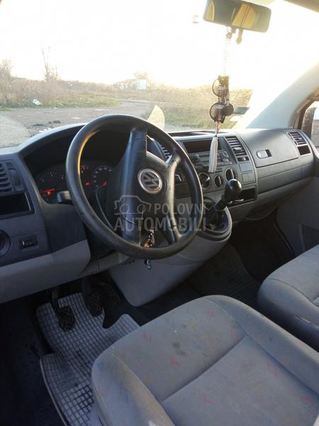 Volkswagen Transporter T5 1.9 TDI